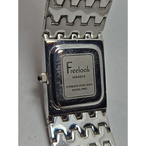 Freelook Womens Tank Crystal Bracelet Watch Silver Tone Quartz New Battery Class - Picture 10 of 10